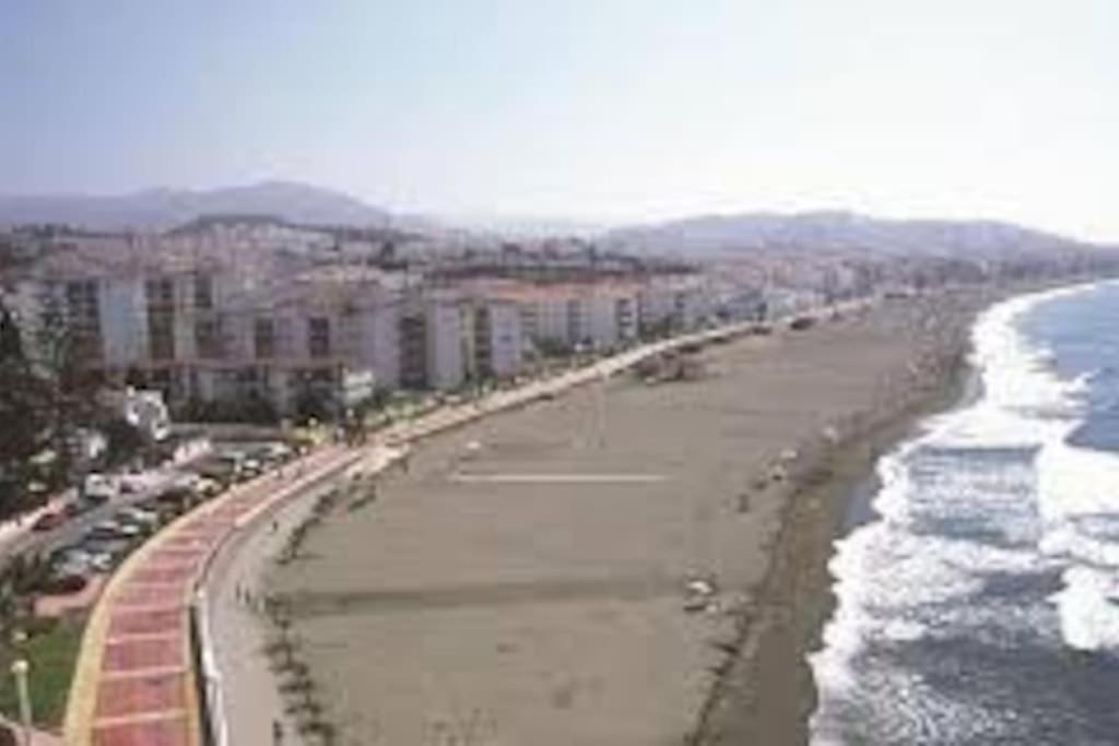 Precioso Apartamento A 50 Metros De La Playa 林孔-德拉维多利亚 外观 照片