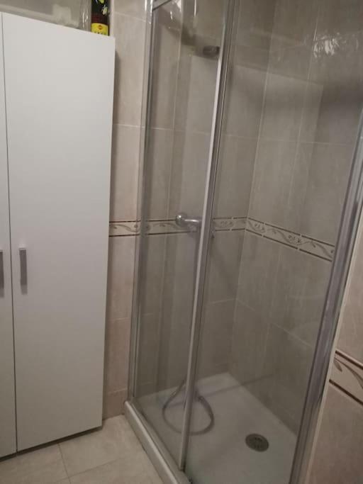 Precioso Apartamento A 50 Metros De La Playa 林孔-德拉维多利亚 外观 照片